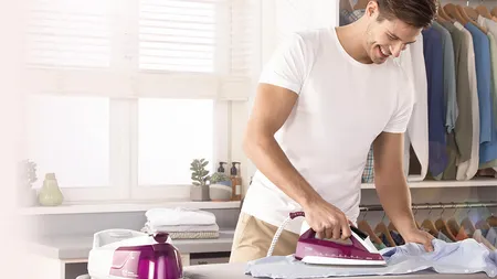 Trucul simplu care îţi face hainele pufoase şi parfumate. Ai nevoie de fierul de călcat şi un ingredient nebănuit