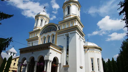 Tradiţii şi obiceiuri de Sfinţii Apostoli Petru şi Pavel. Ce este strict interzis să faci astăzi