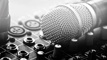 Tragedie uriaşă: un cunoscut cântăreț a murit imediat după concert. Avea 55 de ani şi îl ştia toată ţara!