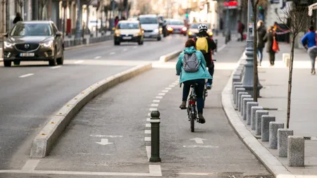 O nouă pistă de biciclete va fi construită pe carosabil pe Bd. Ștefan cel Mare, în Bucureşti. Schimbări radicale şi în cazul parcărilor maşinilor