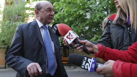 Traian Băsescu, amendat cu sute de lei după accidentul provocat în Bucureşti în urmă cu două săptămâni