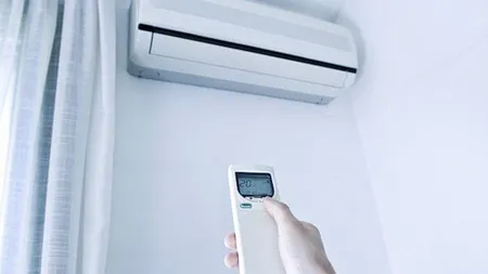 La ce pericole te expune aerul condiţionat. De ce nu e bine să dormi cu el pornit noaptea