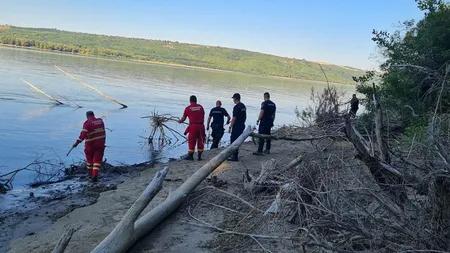 Băiat de 10 ani, căutat în Dunăre după ce nu a mai revenit acasă de la joacă. Bicicleta şi hainele sale, găsite pe malul apei