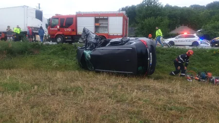 Copil de 14 ani mort într-un accident în Iaşi. A fost găsit inconştient sub o maşină lovită de un TIR