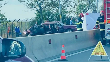 Accident teribil în Bihor, momente grele pentru o familie după ce maşina a intrat în stâlp. Un bărbat a murit pe loc