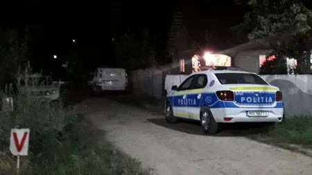 Patru persoane, printre care şi un copil de 10 ani, sunt în stare gravă după ce au fost stropite cu benzină şi incendiate