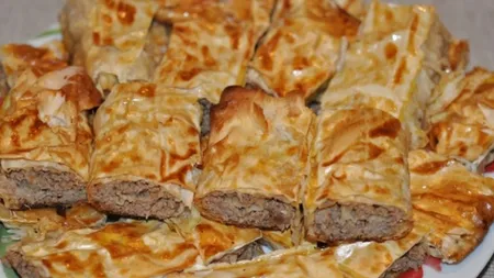 Plăcinta cu vinete coapte, deliciul cu care îţi vei cuceri familia în weekend. Este ieftină şi apetisantă!