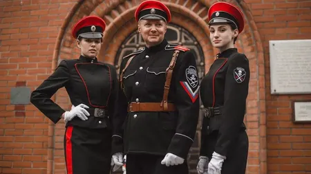 Rusia este, din nou, subiectul ironiilor pe internet, după ultima propunere de uniforme pentru armata Kremlinului: 