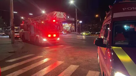 Incendiu într-un bloc din Iaşi. Zeci de persoane au fost evacuate