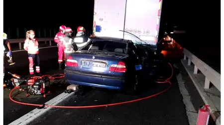 Accident îngrozitor pe autostrada A4. O persoană a murit după ce un BMW a intrat sub un TIR