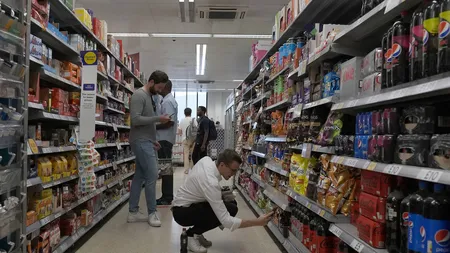 Situaţie haotică în magazinele din Croaţia, la intrarea în vigoare a deciziei guvernului de a plafona unele preţuri