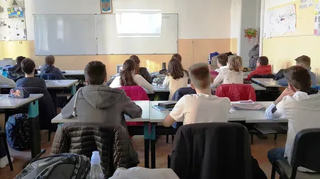 Se schimbă iar orarul şcolilor. Noul ministru al Educaţiei a anunţat ce se întâmplă cu vacanţele de anul viitor