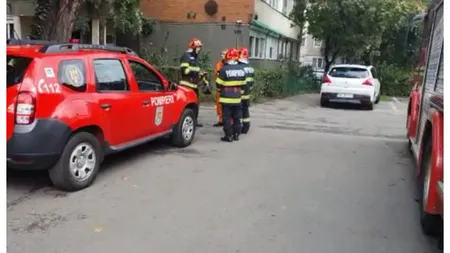 Descoperire macabră într-un apartament din Oradea. O femeie a fost găsită moartă, iar o alta în stare de inconştienţă