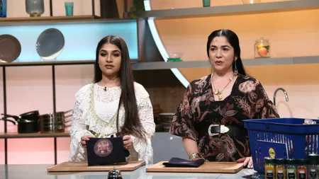 Mamă şi fiică, de etnie romă, la Chefi la cuţite. Carmen şi Raisa au adus un cadou inedit juraţilor. Cum au reacţionat chefii: 
