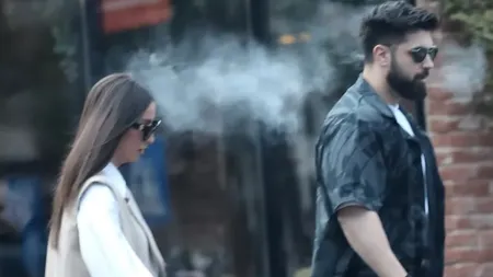 FOTO Alex Leonte are o nouă iubită? Cine este tânăra care îi seamănă leit lui Theo Rose