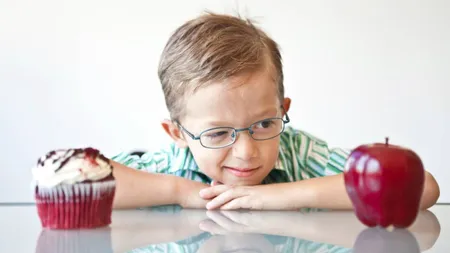 Dieta la copii şi adolescenţi. Câte calorii trebuie să consume zilnic: 