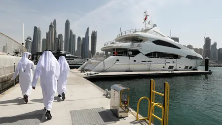 Dubai câştigă zeci de milioane de dolari de pe urma Mondialului din Qatar. Superyachturi închiriate cu zeci de mii de dolari pentru a vedea meciurile în condiţii de lux