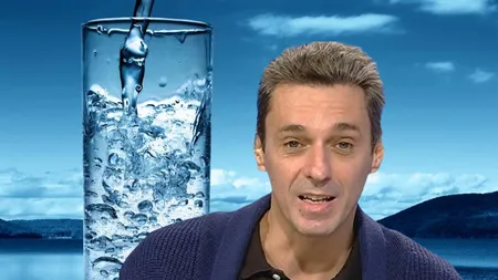 Mircea Badea spune că nu bea apă de mai bine de 30 de ani. Băutura nesănătoasă cu care a înlocuit-o. 