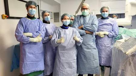 Nouă premieră națională în chirurgia cardiovasculară minim invazivă, la Spitalul Clinic SANADOR: tratamentul endovascular al anevrismului aortic toraco-abdominal