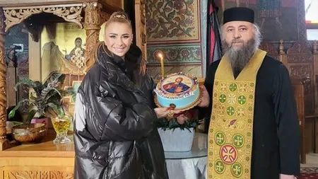 Anamaria Prodan, sărbătorită la Mănăstirea Nechit. Impresara împlineşte 50 de ani, peste câteva zile: 
