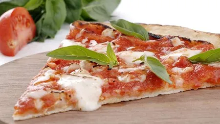 Pizza care nu îngrașă. Ai nevoie doar de câteva ingrediente