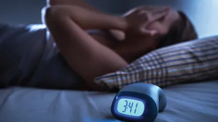 Trucul perfect pentru persoanele care suferă de insomnie. Un medic te învață ce trebuie să faci ca să adormi în câteva minute