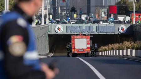 Noi probleme la la Pasajul Unirii. Restricţii de circulaţie, plafonul s-ar putea prăbuşi peste maşini VIDEO