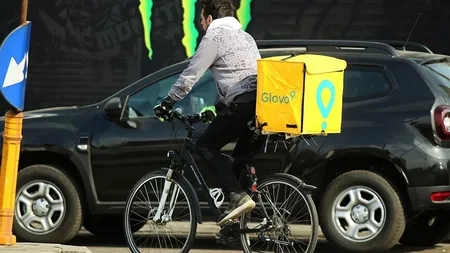 Glovo angajează livratori! Numai bonusul de vreme rea este de 500 Ron pe săptămână