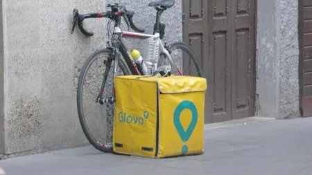 Glovo intenționează să concedieze 250 de angajați din cauza numărului scăzut de comenzi