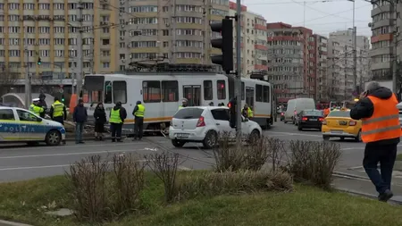 Tramvai deraiat pe şoseaua Ştefan cel Mare, la intersecţia cu Calea Moşilor VIDEO