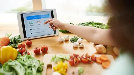 Câte calorii trebuie să mănânci pe zi în funcţie de greutatea pe care o ai. Bonus: 5 legume care distrug grasimea de pe burta