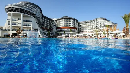 Ce sumă trebuie să scoți din buzunar pentru un concediu în Turcia. Beneficiezi de 9 nopți într-un hotel de 5 stele all-inclusive