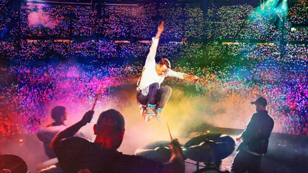 Bătaie pe bilete la Coldplay. Peste 80.000 de persoane așteaptă la coadă să cumpere bilete la concertul de pe Arena Națională