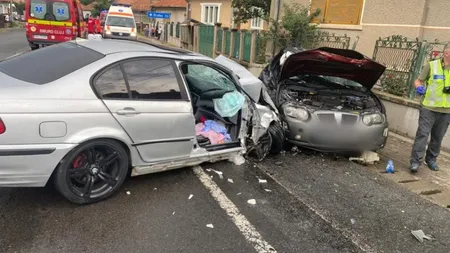 Accident cu 8 victime, între care patru copii, provocat de un şofer fără permis, la Cluj