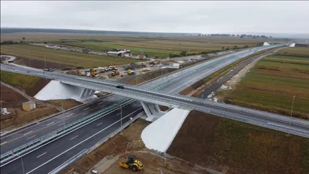 Moment istoric pentru infrastructura României. Odată cu inaugurarea tronsonului din autostrada Transilvaniei Barcău-Nuşfalău s-a depăşit borna de 1.000 de km de mare viteză daţi în folosinţă