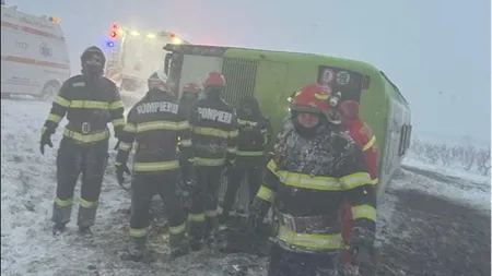 Autocar cu 40 de pasageri, răsturnat în Ialomiţa. A fost activat Planul Roșu de intervenție