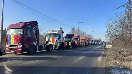 Proteste ale transportatorilor şi ale fermierilor, pentru a treia zi consecutiv. Poliția e în alertă la intrările în București. Nicușor Dan: N-avem o cerere de autorizație. N-o să aprobăm niciodată blocarea Pieței Universității