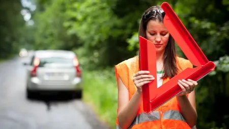 Cod rutier 2024. Este vesta reflectorizantă obligatorie? Ce spune legea şi ce recomandă Automobil Clubul Român