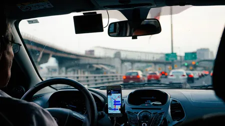 Inspectorii ANAF au identificat un prejudiciu de peste 9,7 milioane de lei la o companie din domeniul ride-sharing