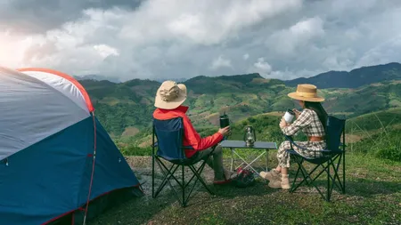 Două turiste, jefuite în vârf de munte! Au fost lăsate fără rucsacuri și corturi: „Și aici se fură fără milă. Un fel de tentativă de omor”