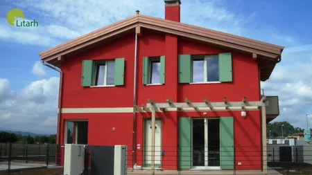 Cum se construiește o casă pe structură de lemn pentru a fi eficientă energetic