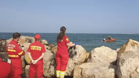 Tragedie în staţiunea Jupiter. Un bărbat a murit înecat după ce şi-a salvat fiica de 6 ani, trasă spre larg de curenţii puternici