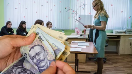 Spor de 100% din salariul de bază pentru profesorii, directorii şi inspectorii care lucrează în weekend. Măsura vizează angajații din București