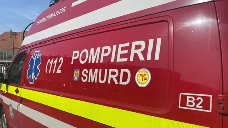 Accident pe A1! Un autocar a lovit un autoturism, a fost activat Planul Roșu de intervenție