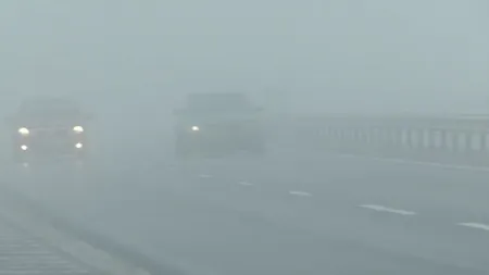 Ceaţă pe Autostrada Soarelui şi pe mai multe drumuri. Vizibilitatea scade sub 50 de m. A fost emisă alertă COD GALBEN