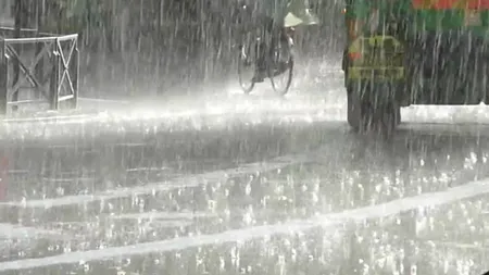 Alertă meteo! Cod roșu, portocaliu și galben de vreme extremă. Se anunță ploi torențiale în toată România