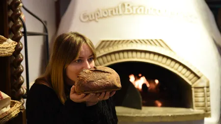 Ce preț are pâinea vândută de Laura Cosoi. Se formează cozi mari în brutăriile actriței