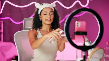Black Friday 2024, studiu eCommerce: Trei sferturi dintre români nu au încredere în recomandările făcute de influenceri
