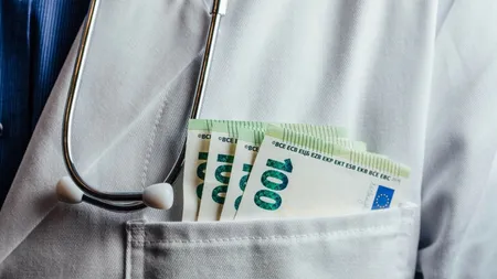O doctoriță din Craiova este cercetată de DNA după ce a luat mită pentru o operație de cezariană