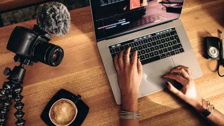 Influencerii români, vizați de FISC. Ce impozit plătesc cei care au venituri din rețelele sociale